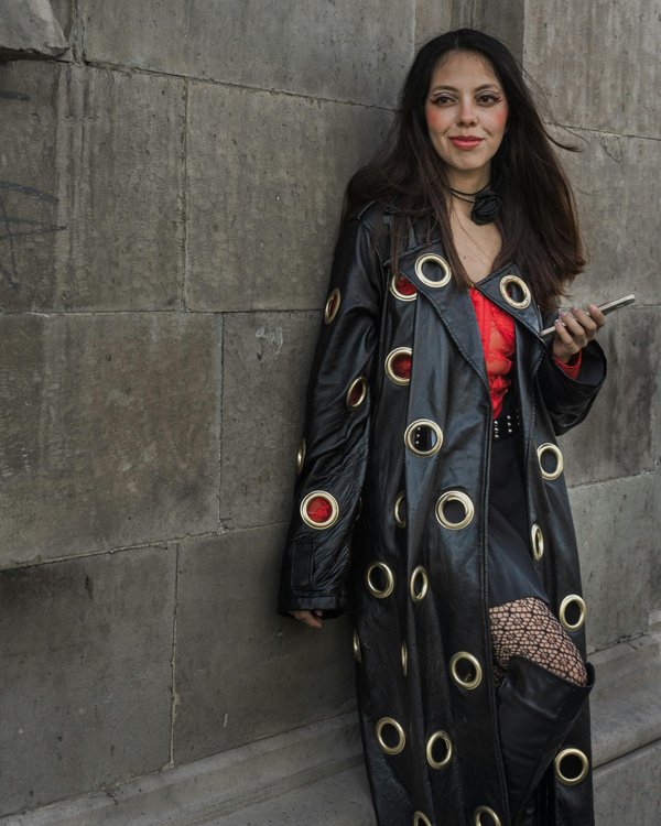 Découvrez les manteaux gothiques pour femmes en soldes !